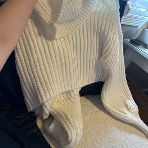 Urban outfitters white turtleneck